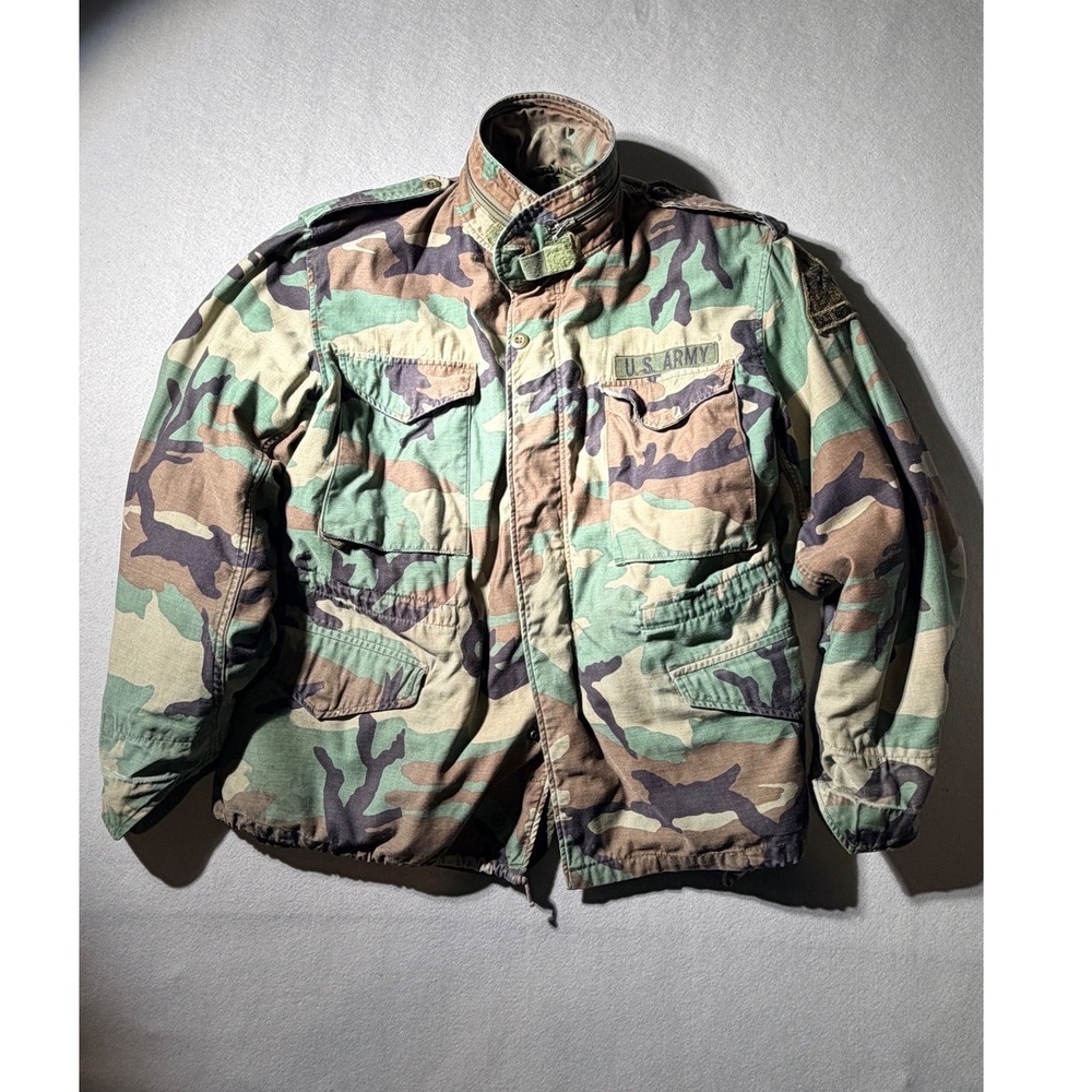 1965 US Army M-65 Field Jacket Mens Medium Woodland Camo Old Ironsides Patch